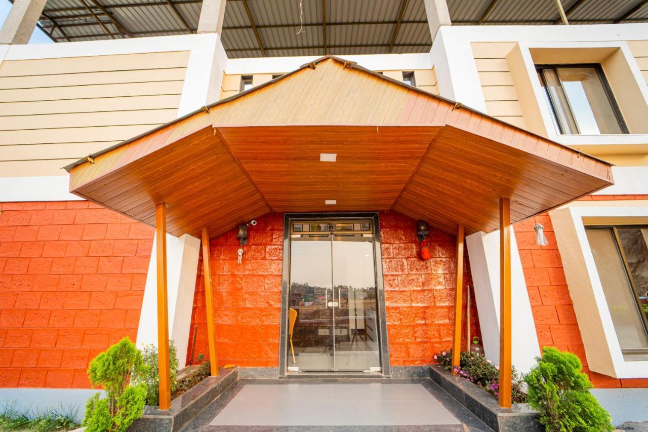 Vrindavan Resort Mahābaleshwar Zewnętrze zdjęcie