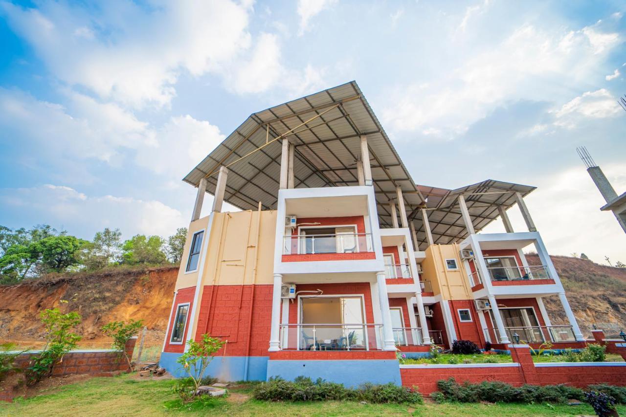 Vrindavan Resort Mahābaleshwar Zewnętrze zdjęcie